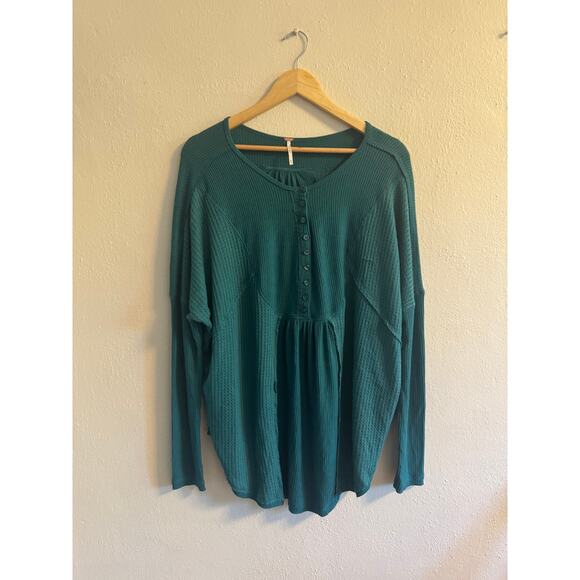 Free People Tops - Free People oversized green top